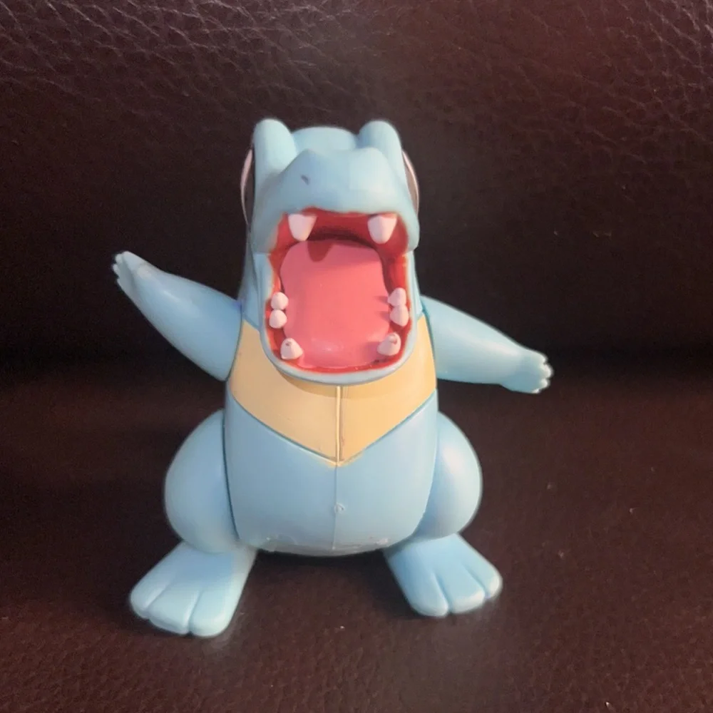 2007 Pokemon TOTODILE 2.5” Jakks figure Nintendo